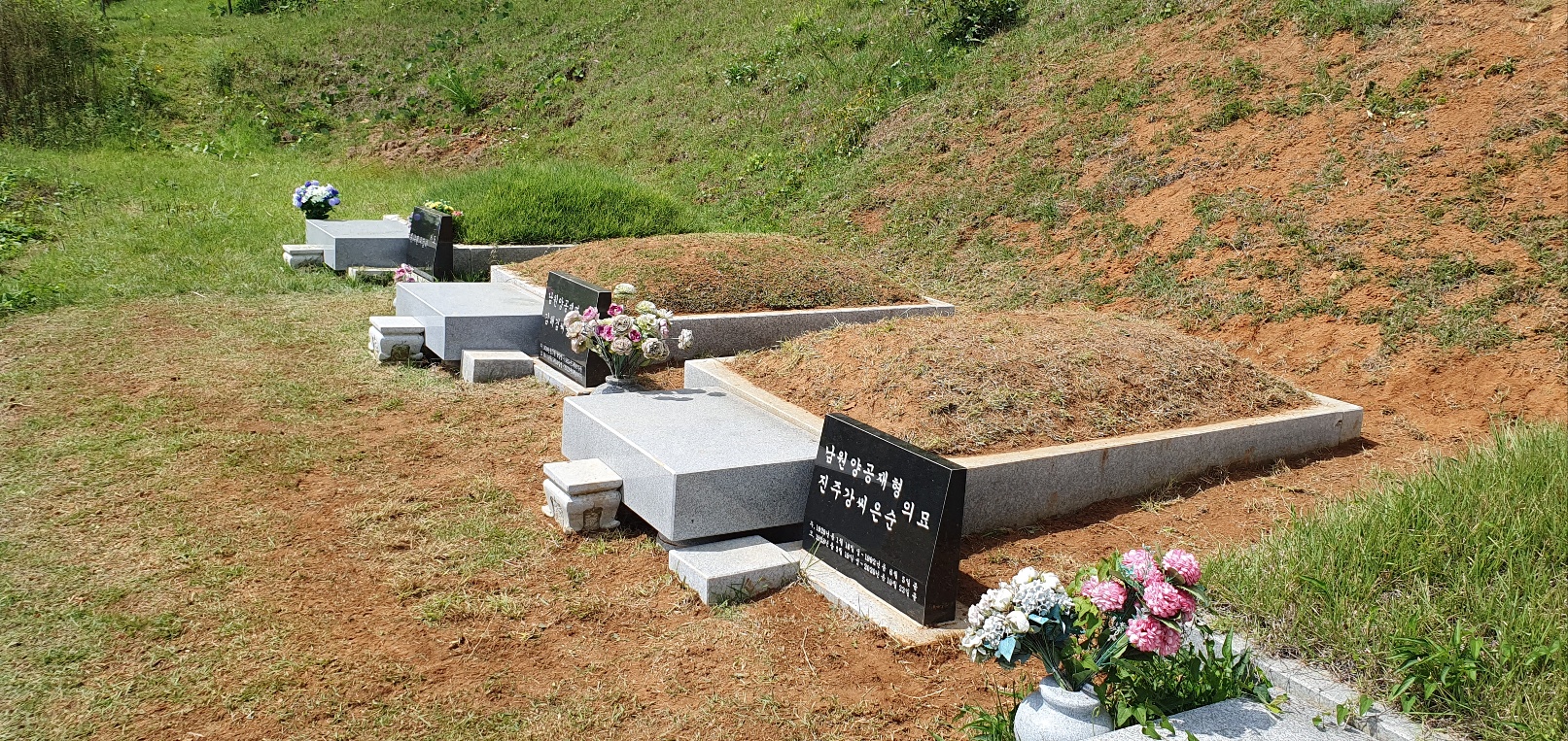 /user/f/flower5848/editor/2309/d85c210c4cc1272cbf3b52c7d1cb2f64_1695554686_4887.jpg 이미지크게보기